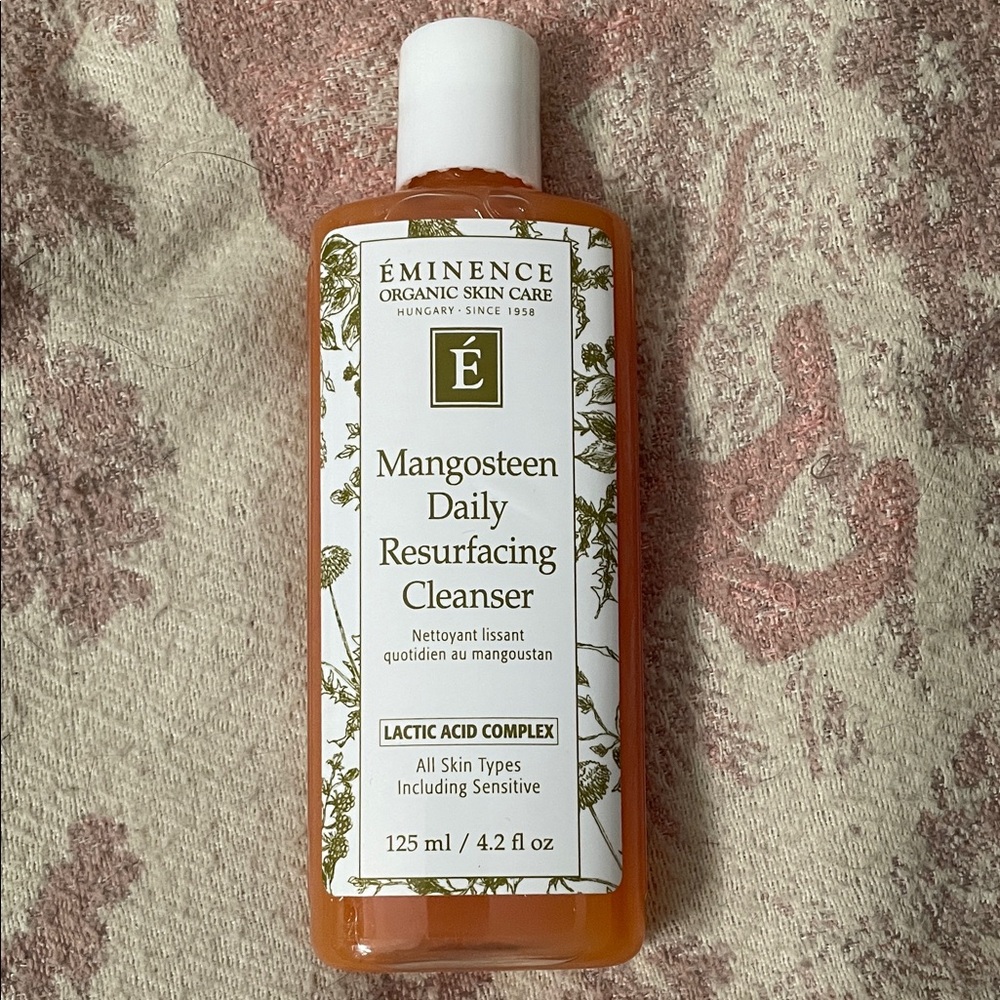 Mangosteen Daily Resurfacing Cleanser